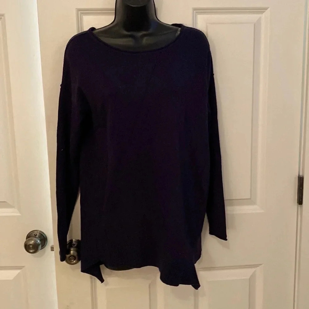 Verve Ami Navy Blue Sweater Size Small Verve Ami Navy Blue Sweater Size Small